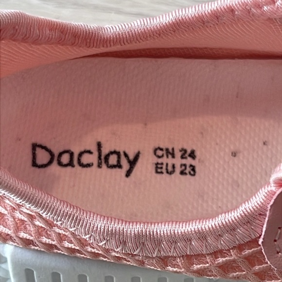 Daclay Children Casual Shoes Girl Cool Mesh sport shoes pink Size  Toddler 6-7 - Picture 6 of 7